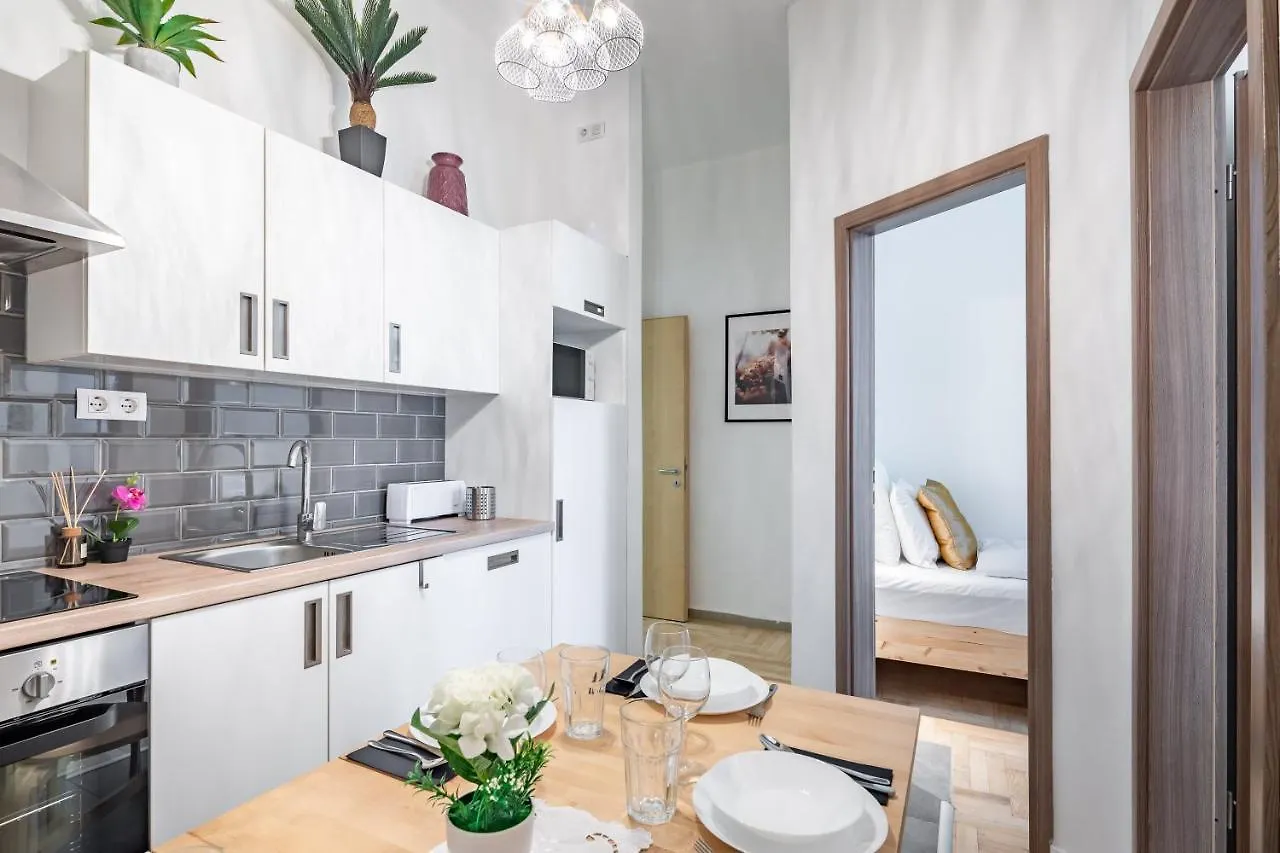 Apartment Extreme Central - New - Lively Neighbourhood Budapest
