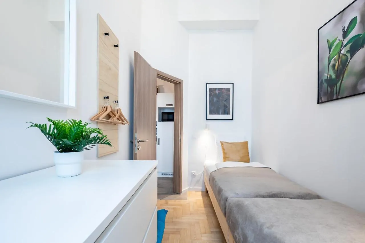 Apartment Extreme Central - New - Lively Neighbourhood Budapest