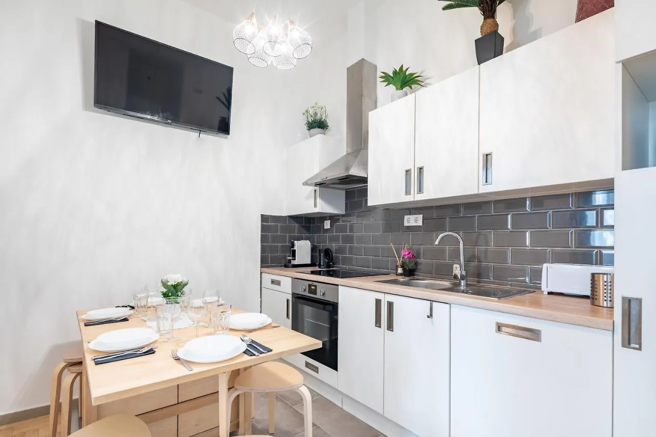 Extreme Central - New - Lively Neighbourhood Budapest